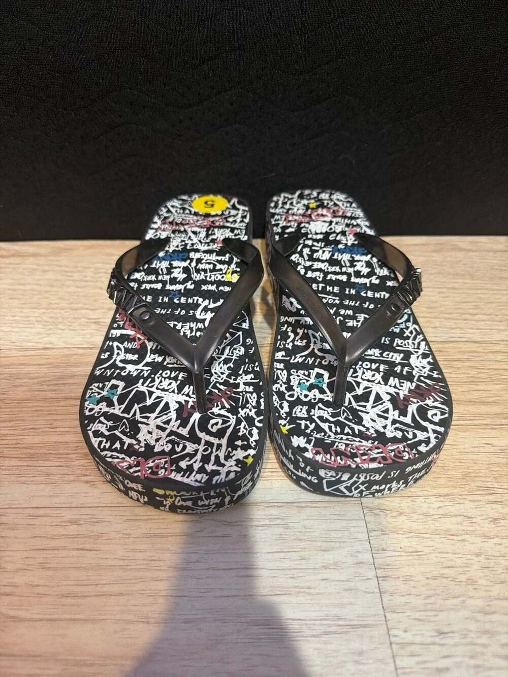 DKNY Flip Flops
